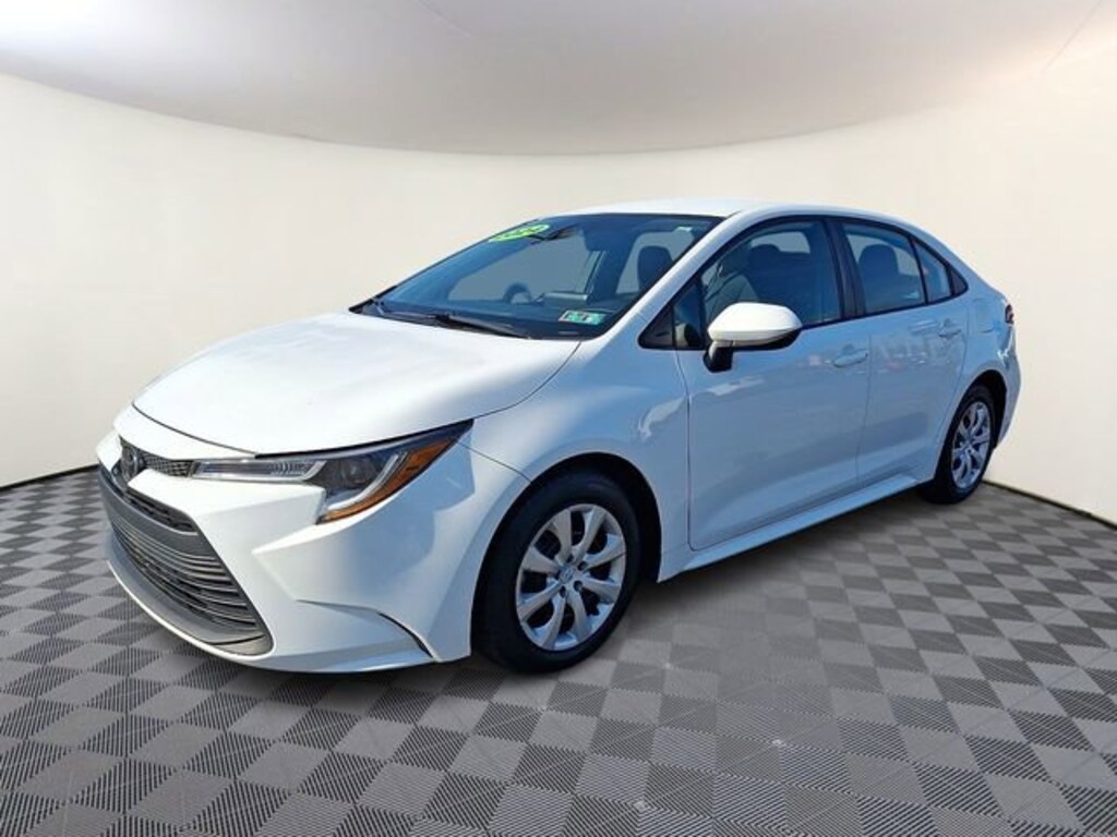 Used 2024 Toyota Corolla LE