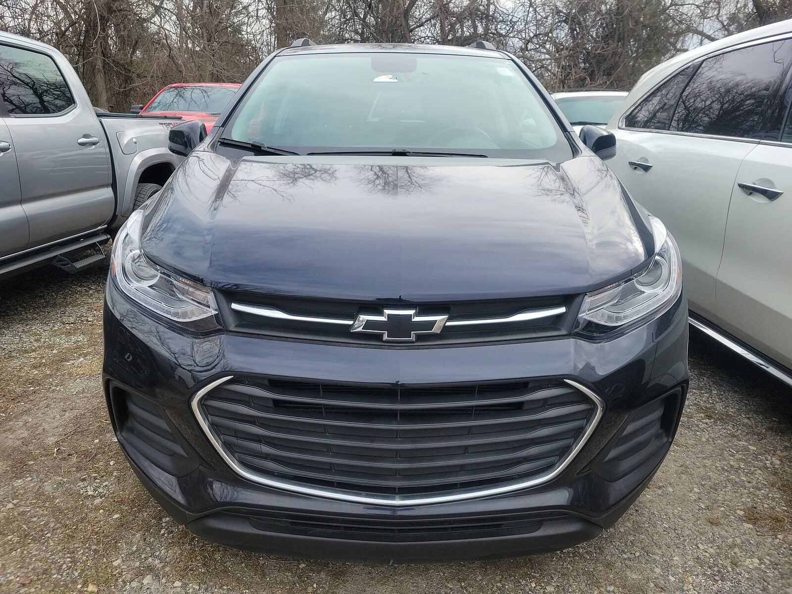 2021 Chevrolet Trax LT photo 2
