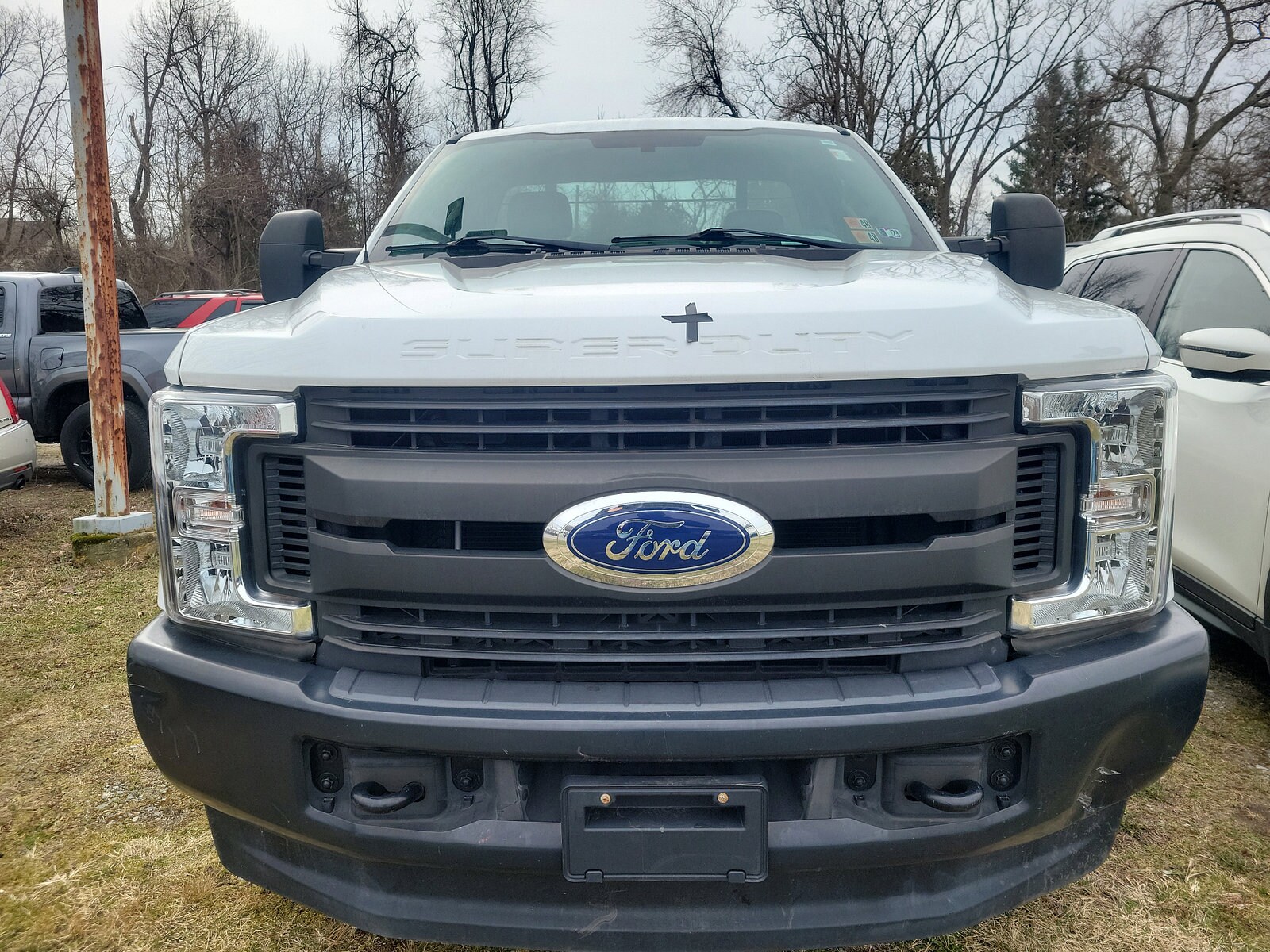 2017 Ford F-350 XL photo 2