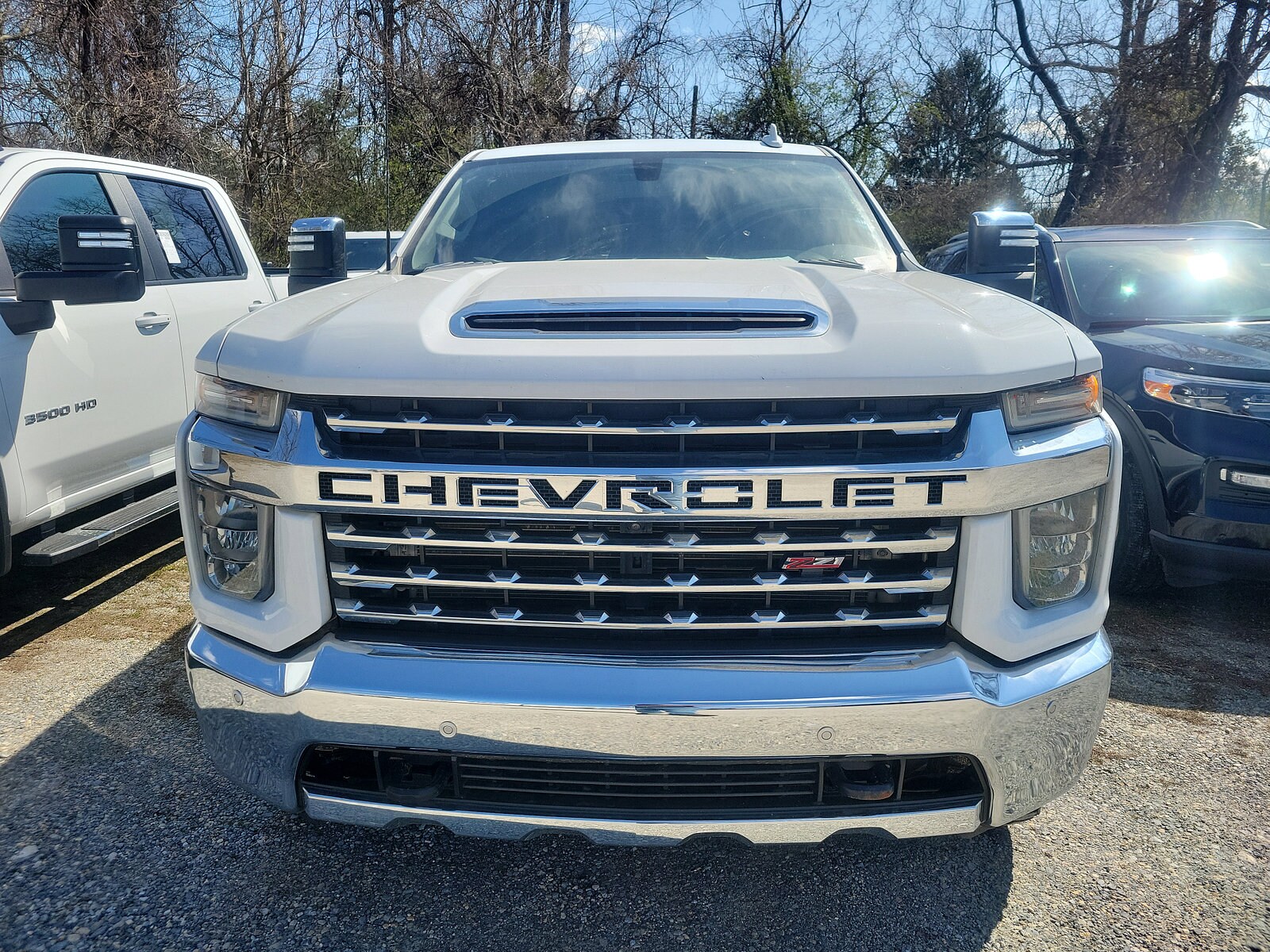 2021 Chevrolet Silverado 2500HD LTZ photo 2