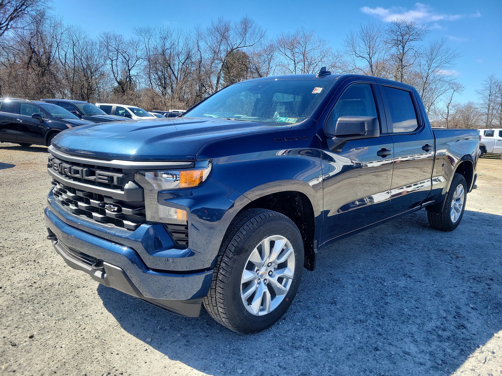 2023 Chevrolet Silverado 1500 Custom photo 2
