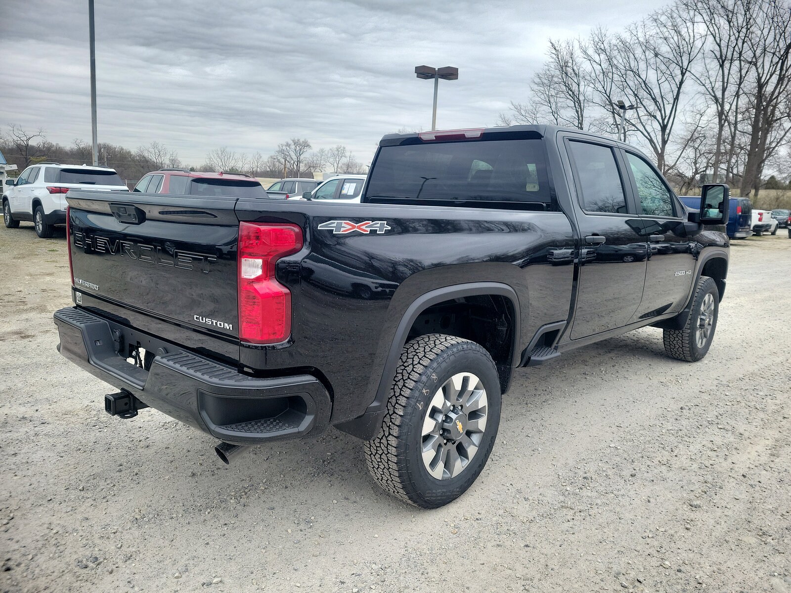 2023 Chevrolet Silverado 2500HD Custom photo 4