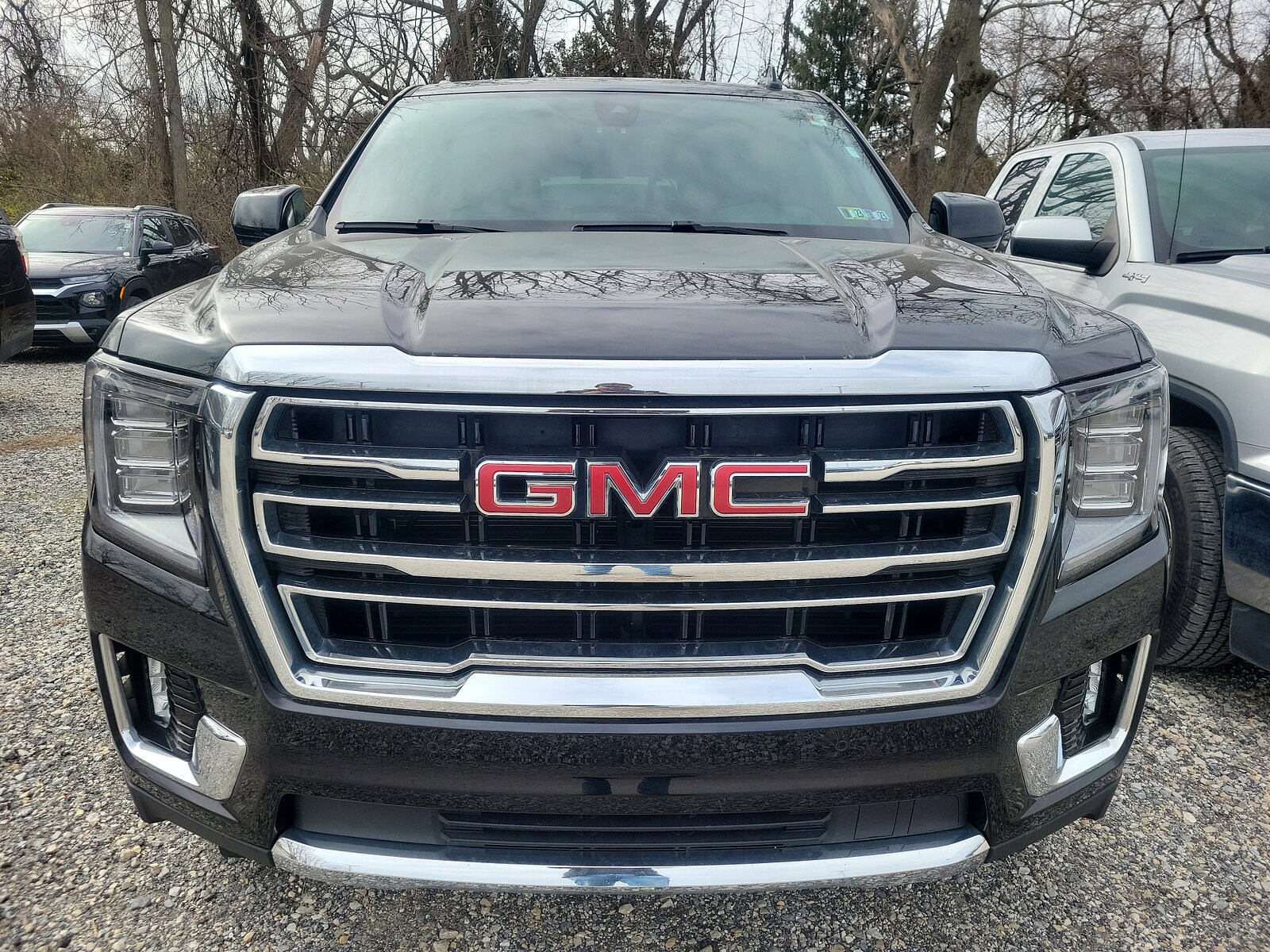 2021 Gmc Yukon SLT photo 2
