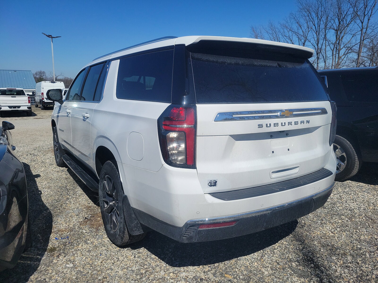 2023 Chevrolet Suburban LS photo 4