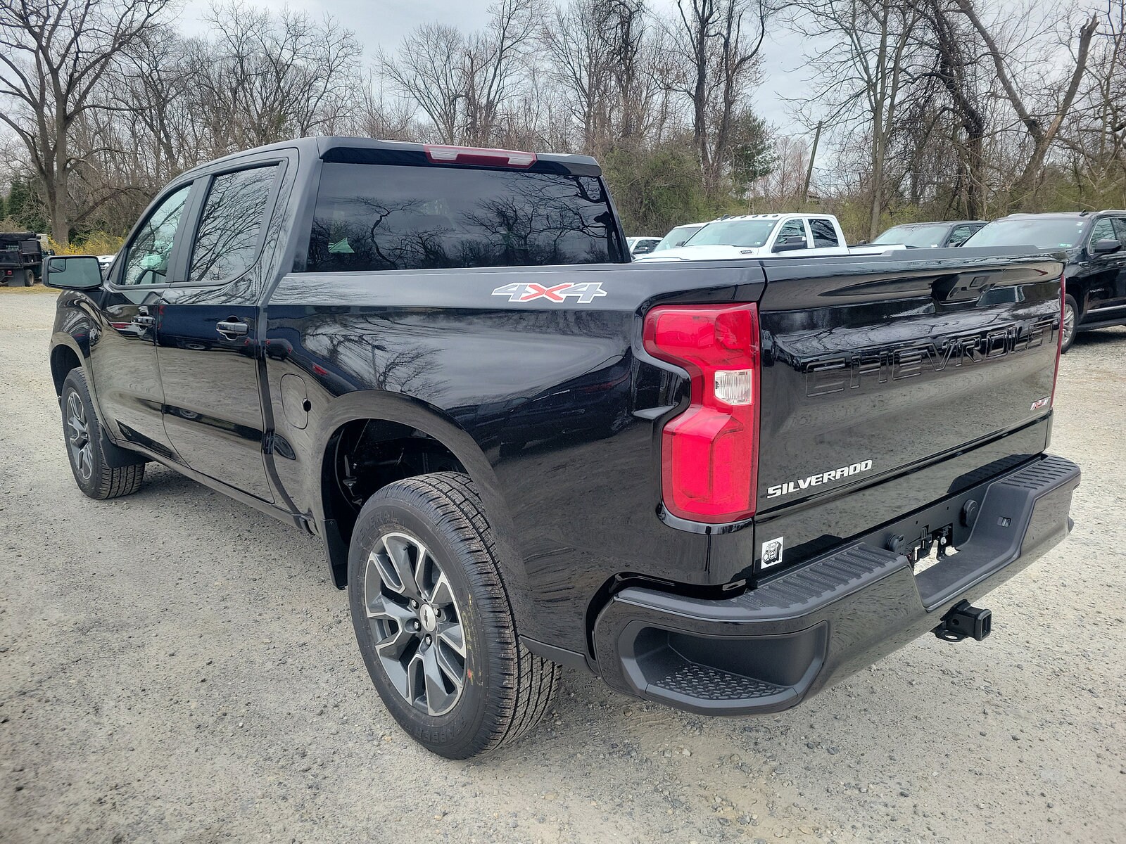 2023 Chevrolet Silverado 1500 RST photo 3
