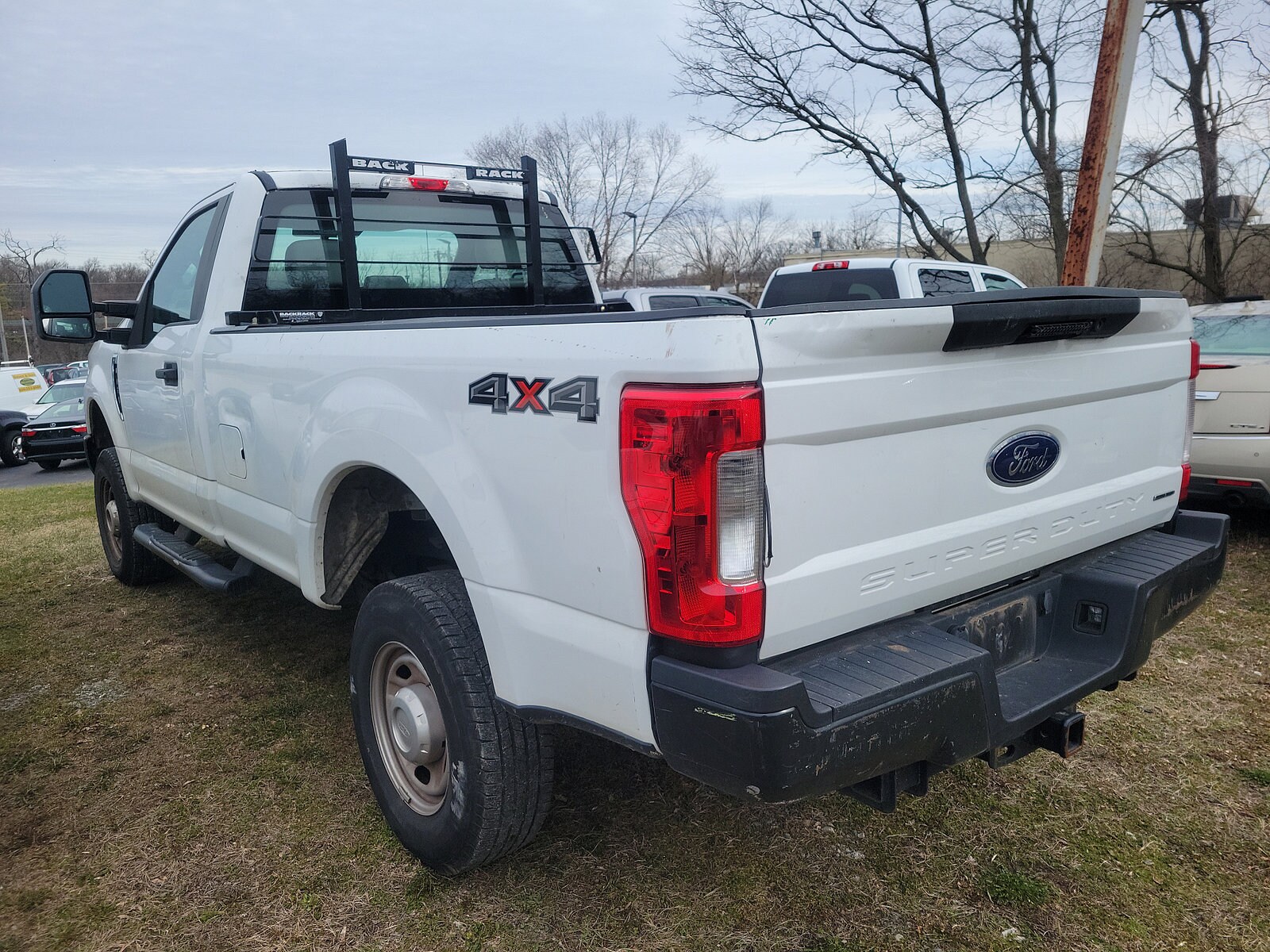 2017 Ford F-350 XL photo 4