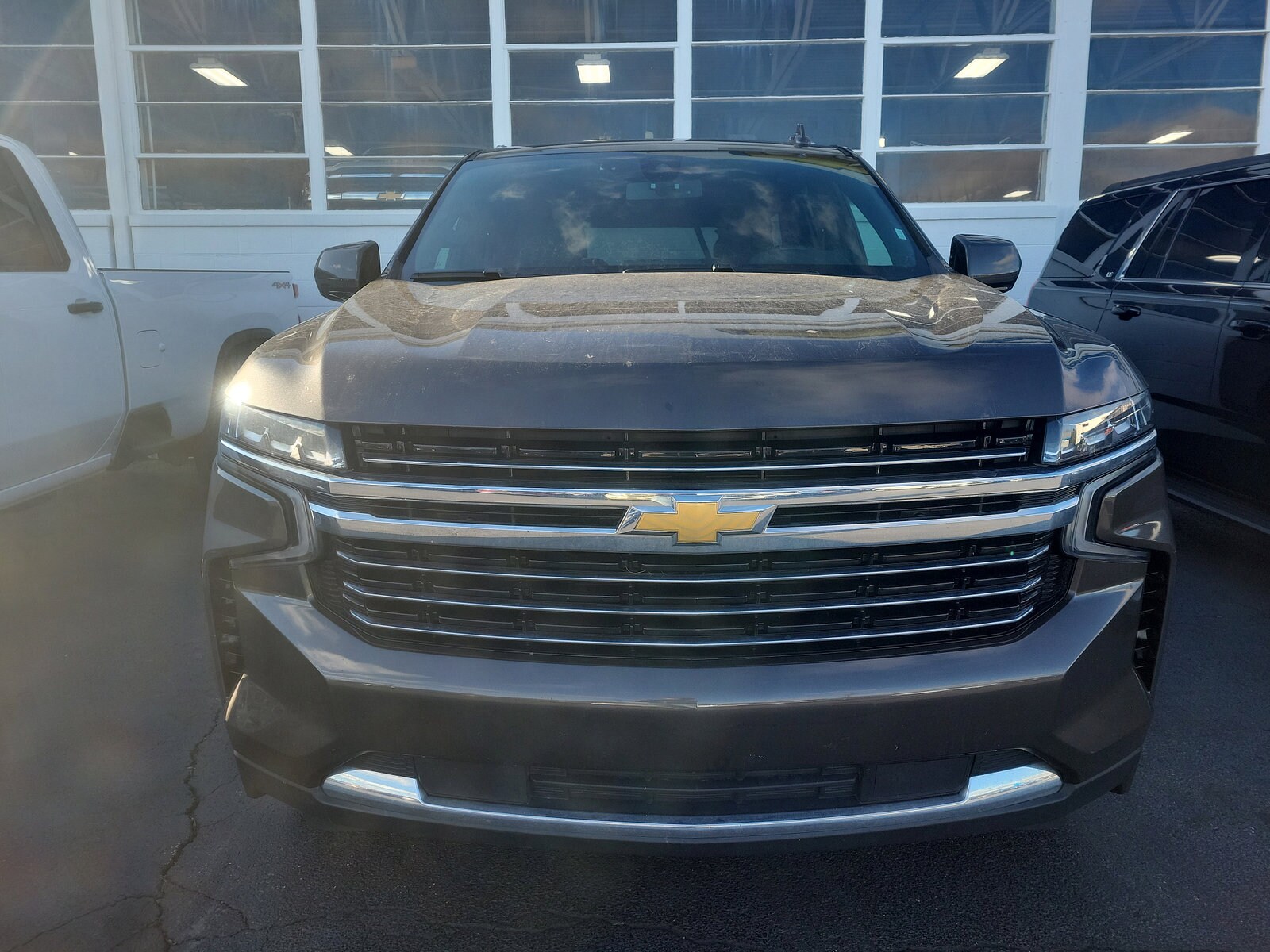 2021 Chevrolet Tahoe LT photo 2