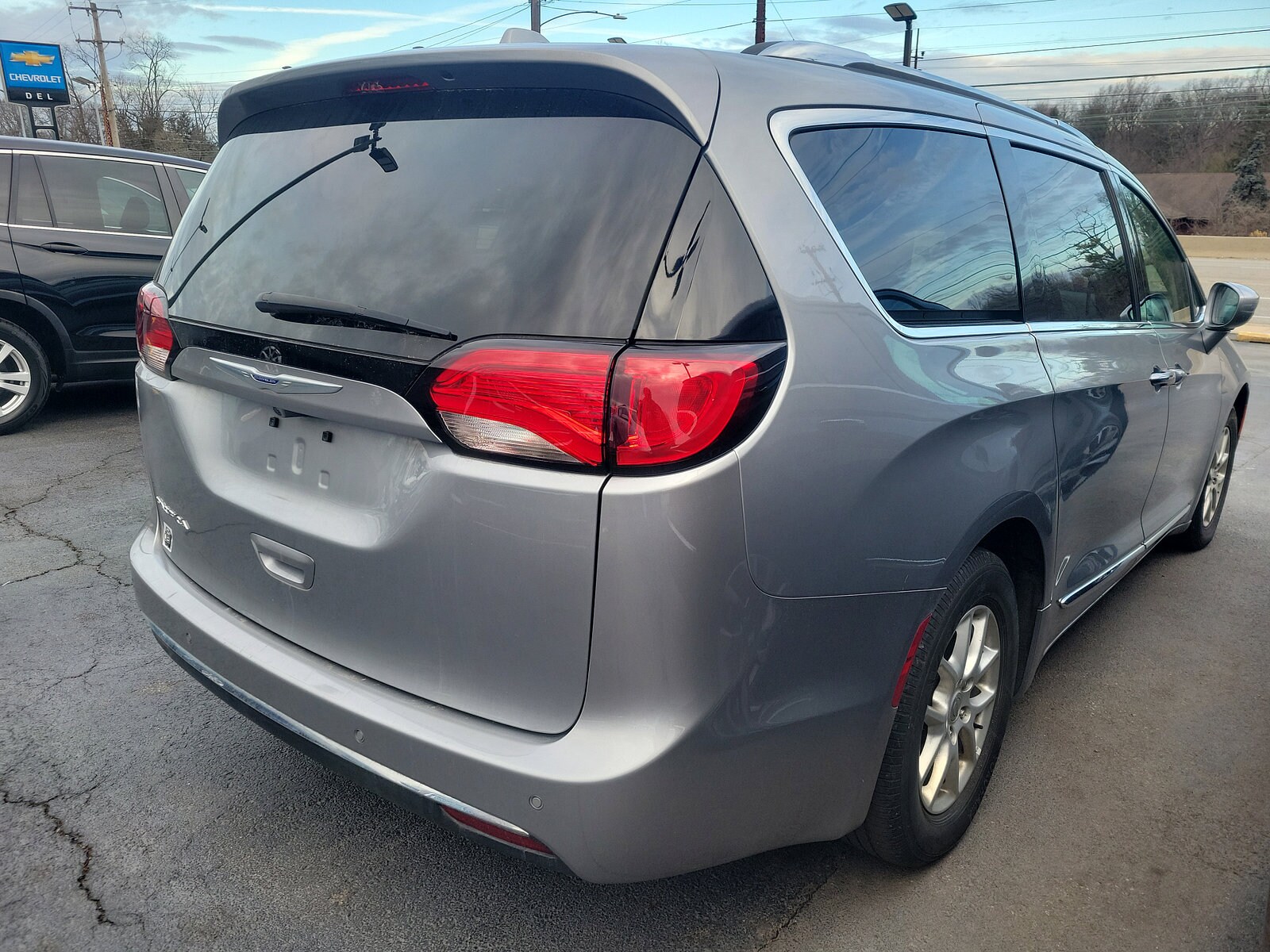 2020 Chrysler Pacifica Touring L photo 4