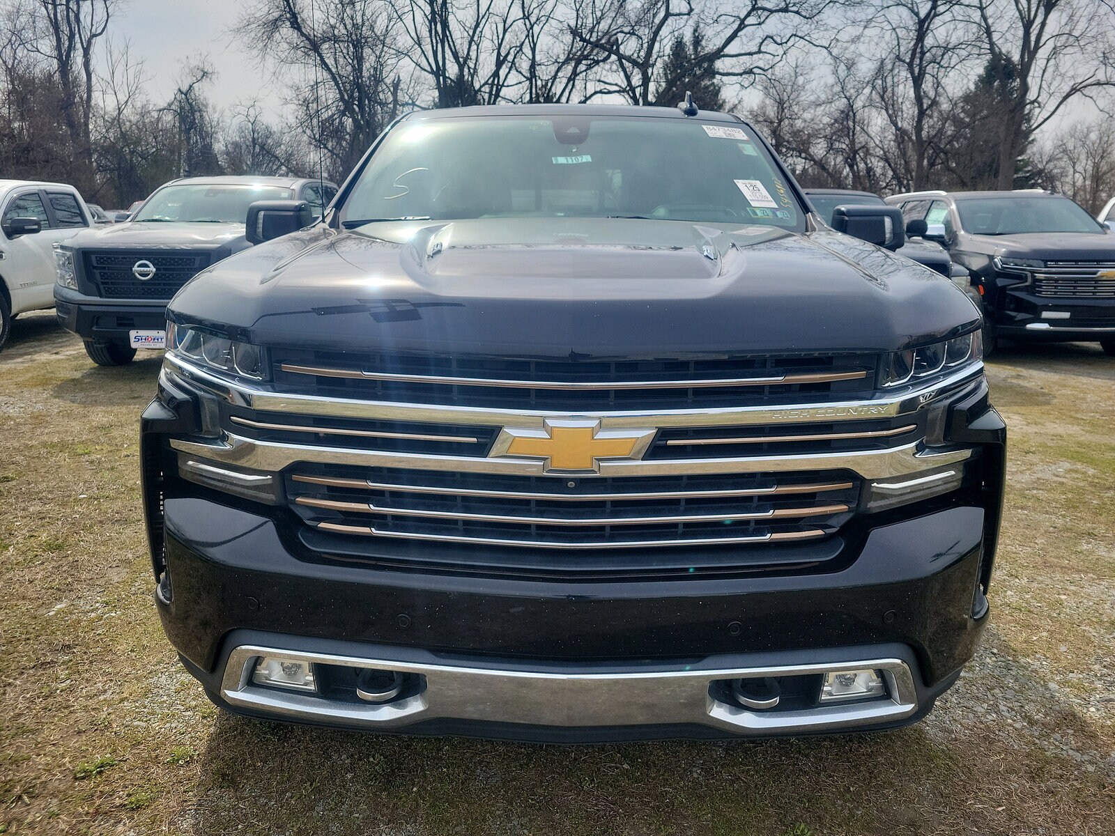 2019 Chevrolet Silverado 1500 High Country photo 2