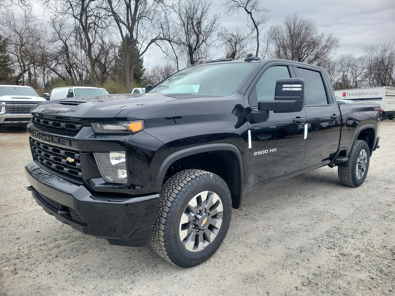 2023 Chevrolet Silverado 2500HD Custom photo 2