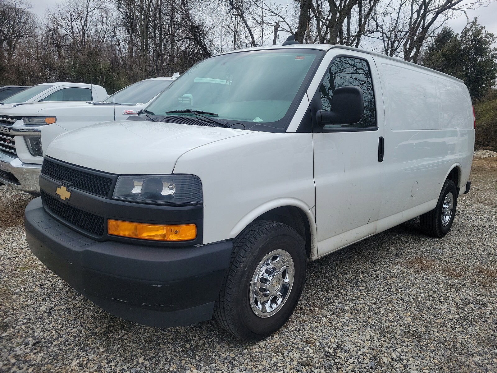 2020 Chevrolet Express 2500 Work Van photo 3