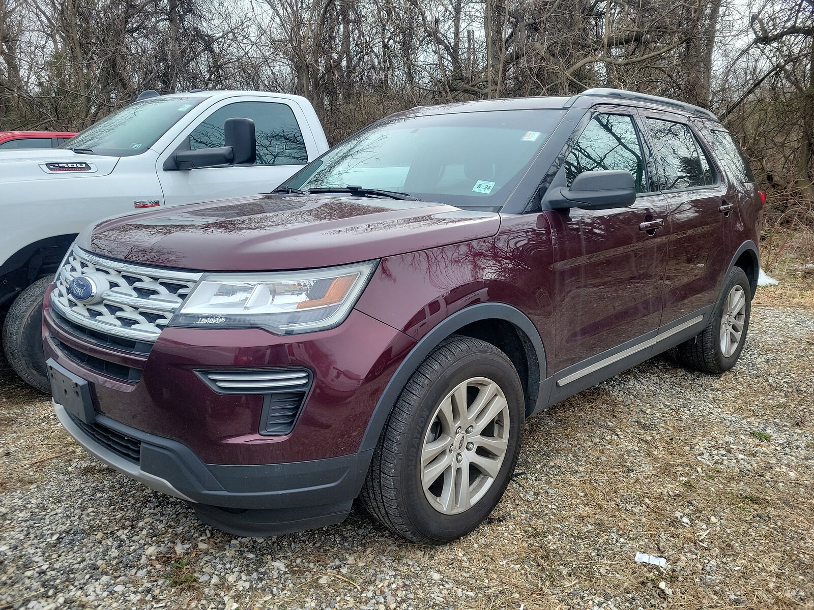 2019 Ford Explorer XLT photo 3
