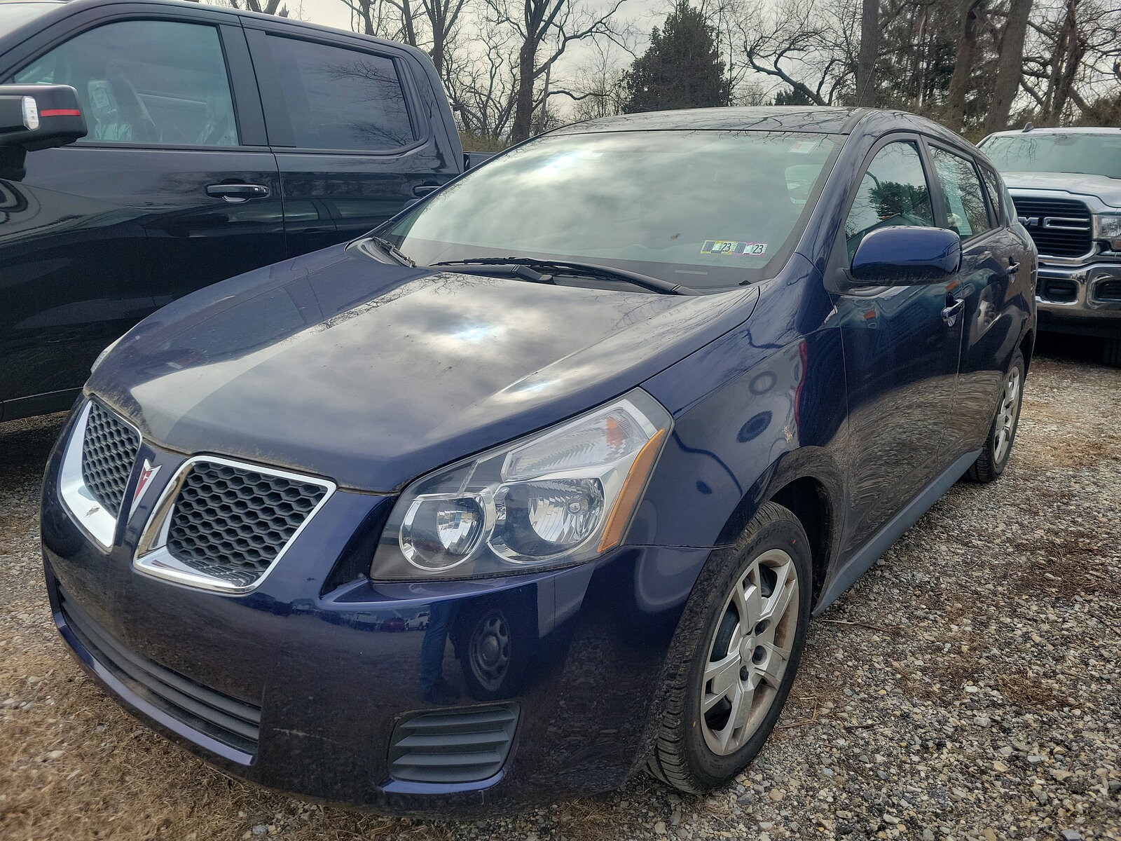 2010 Pontiac Vibe photo 3