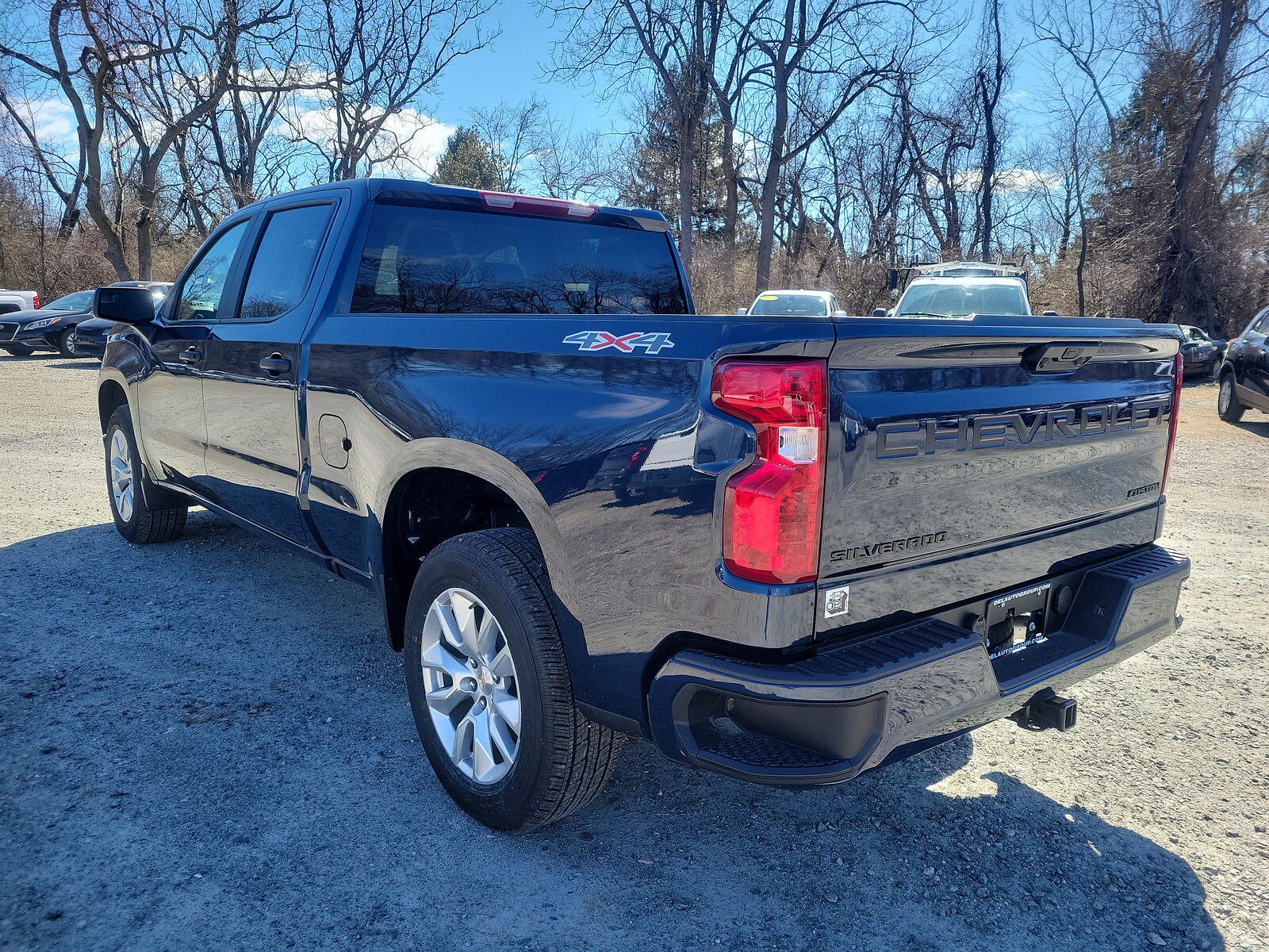 2023 Chevrolet Silverado 1500 Custom photo 3
