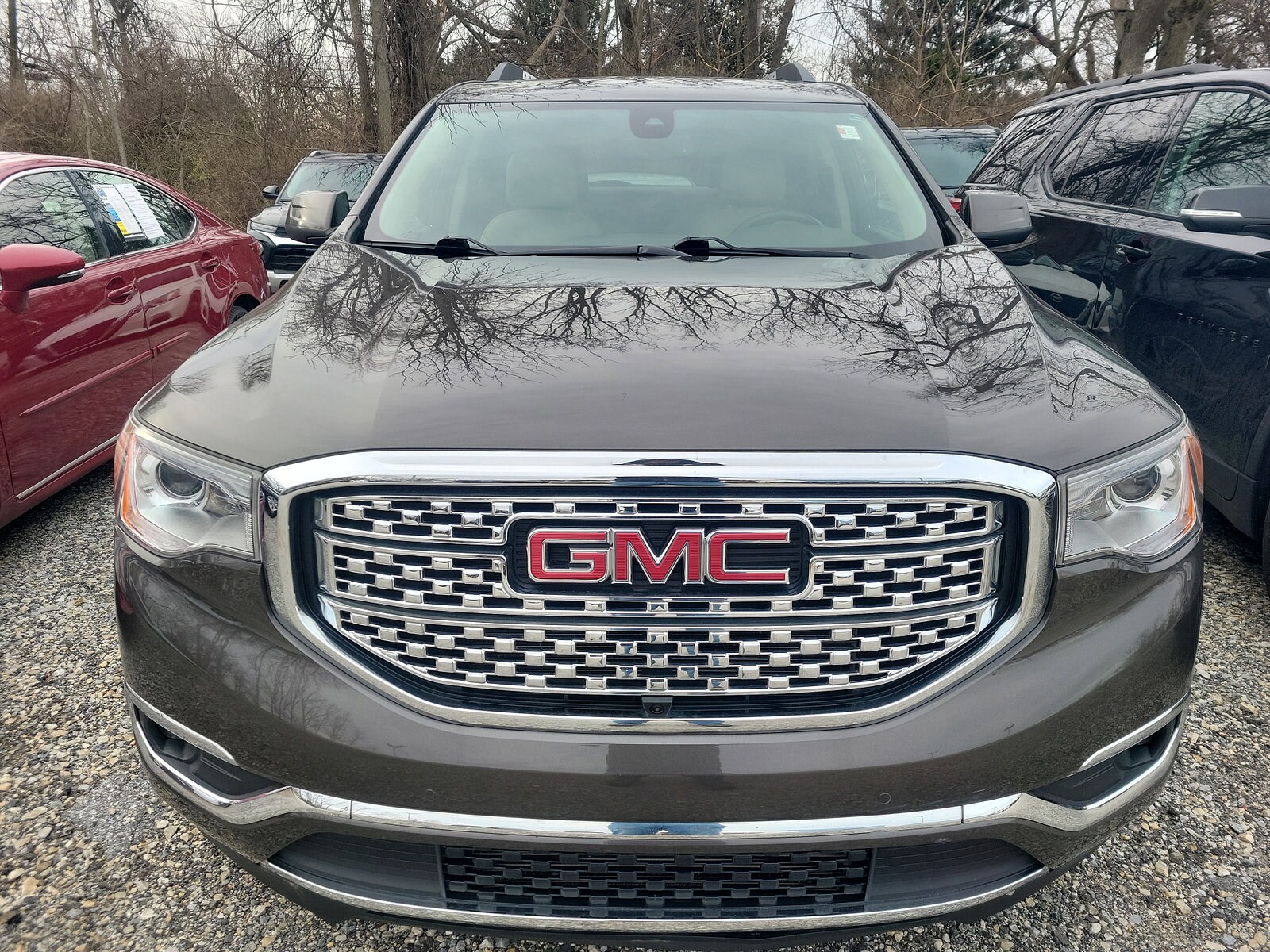 2019 Gmc Acadia Denali photo 2