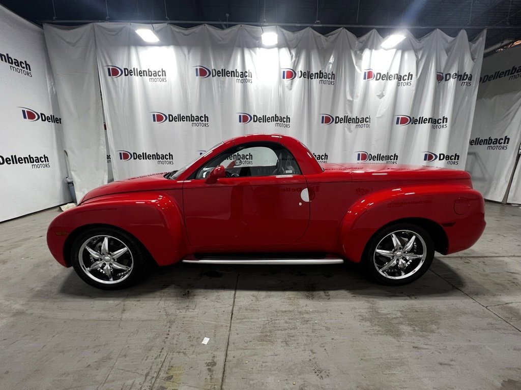 Used 2005 Chevrolet SSR LS Car