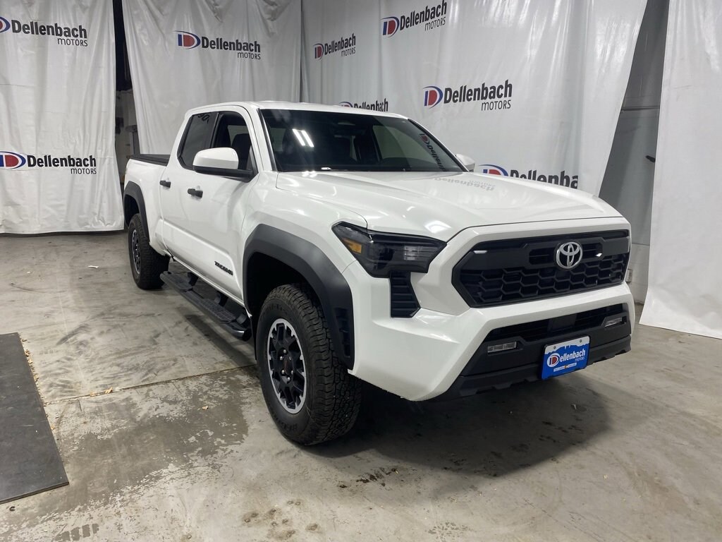 Used 2025 Toyota Tacoma 4WD SR