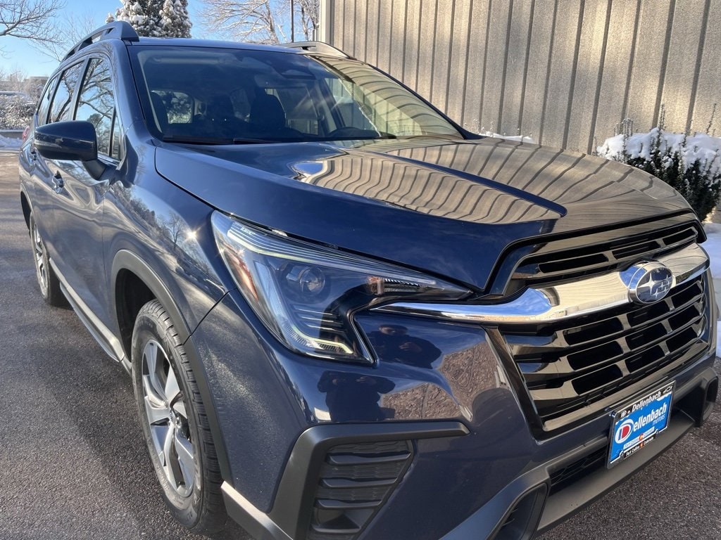 2023 Subaru Ascent Premium's photo