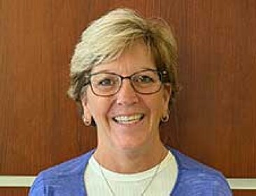 Staff member Shelly Barnes from ID_c0d564