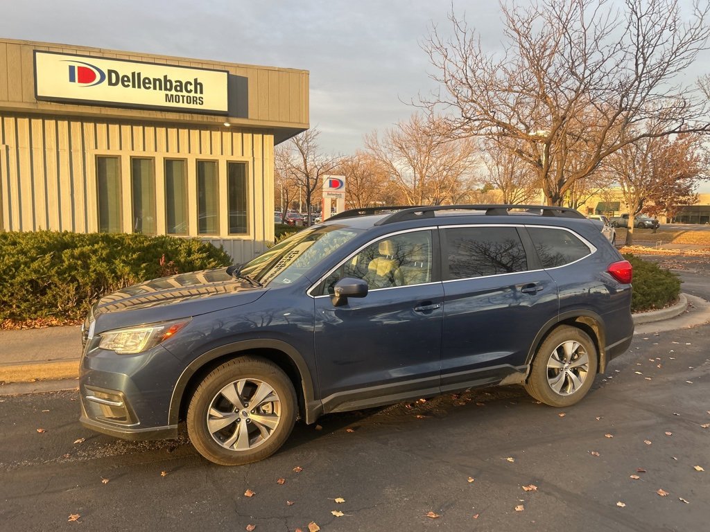 2019 Subaru Ascent Premium's photo
