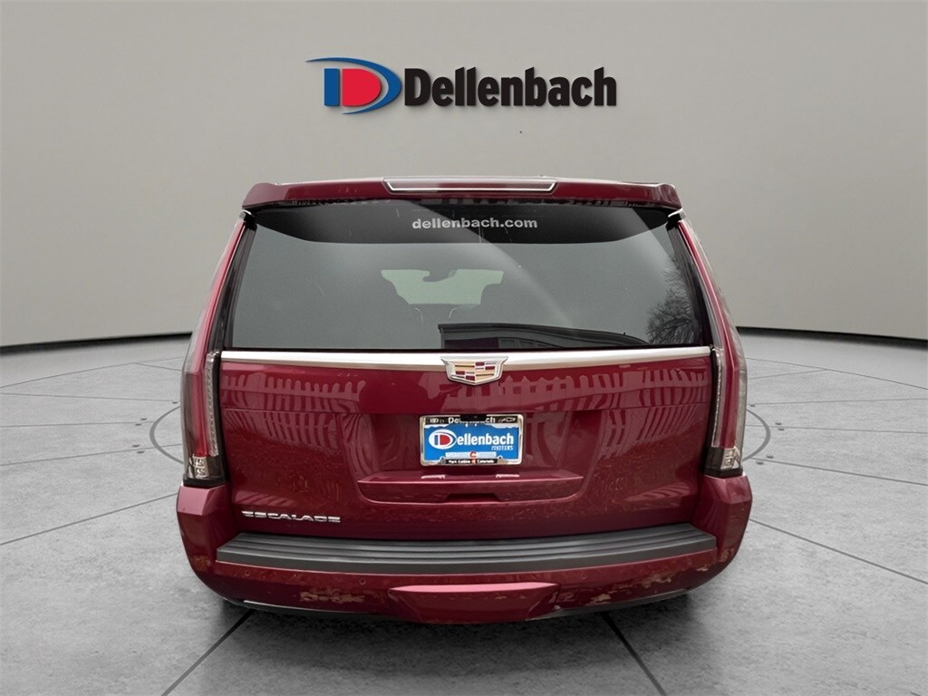 2020 Cadillac Escalade Luxury photo 4