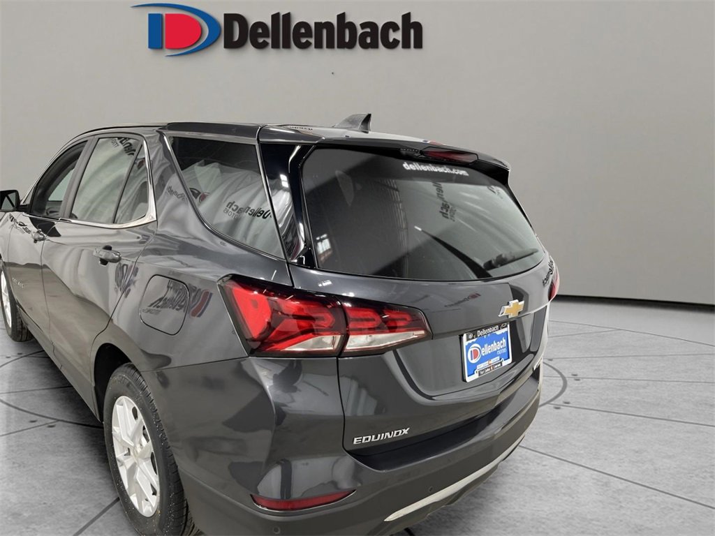2022 Chevrolet Equinox LT photo 3