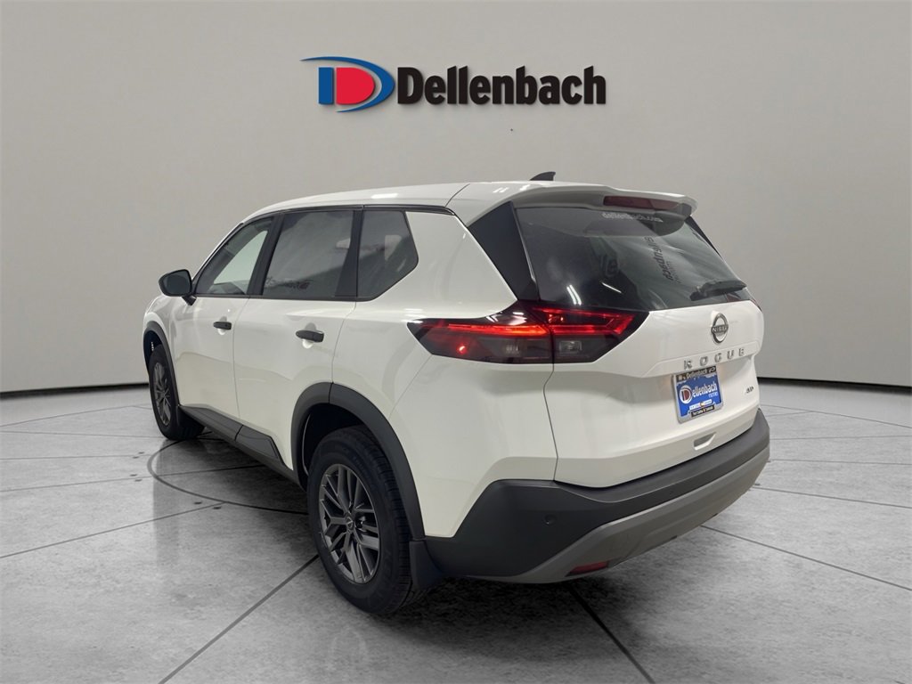 2023 Nissan Rogue S photo 2