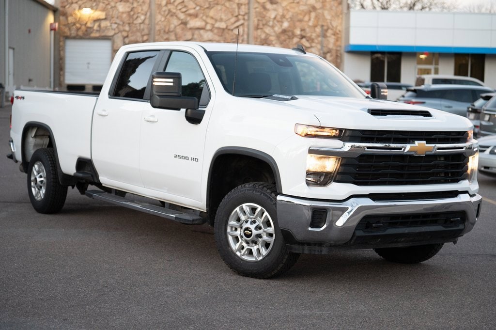 Image of 2024 Chevrolet Silverado 2500 HD LT Truck
