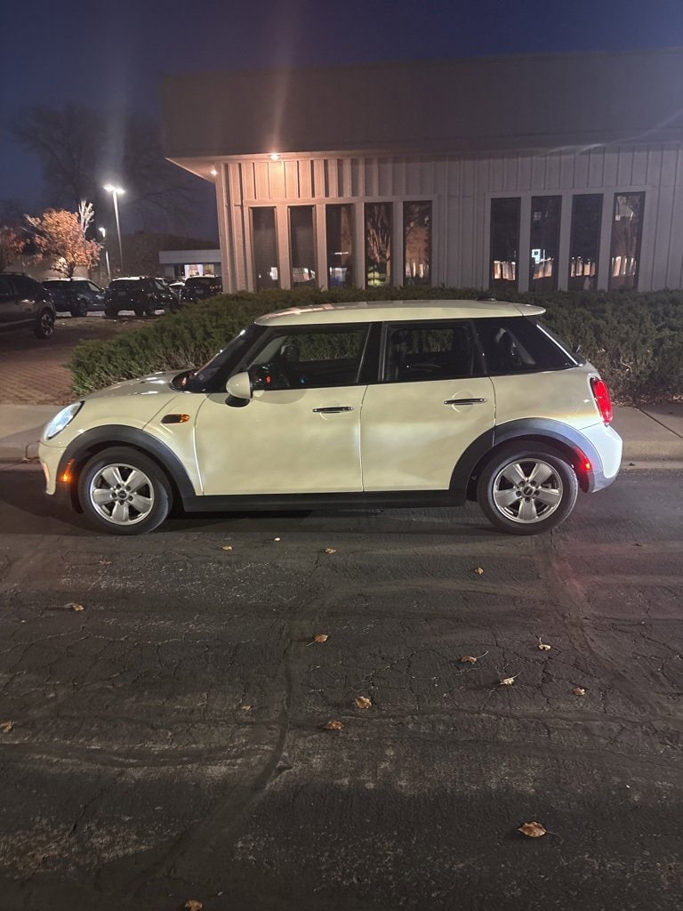 2016 MINI Cooper Base