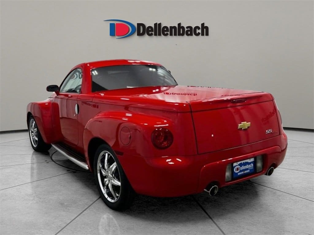 Used 2005 Chevrolet SSR LS Car