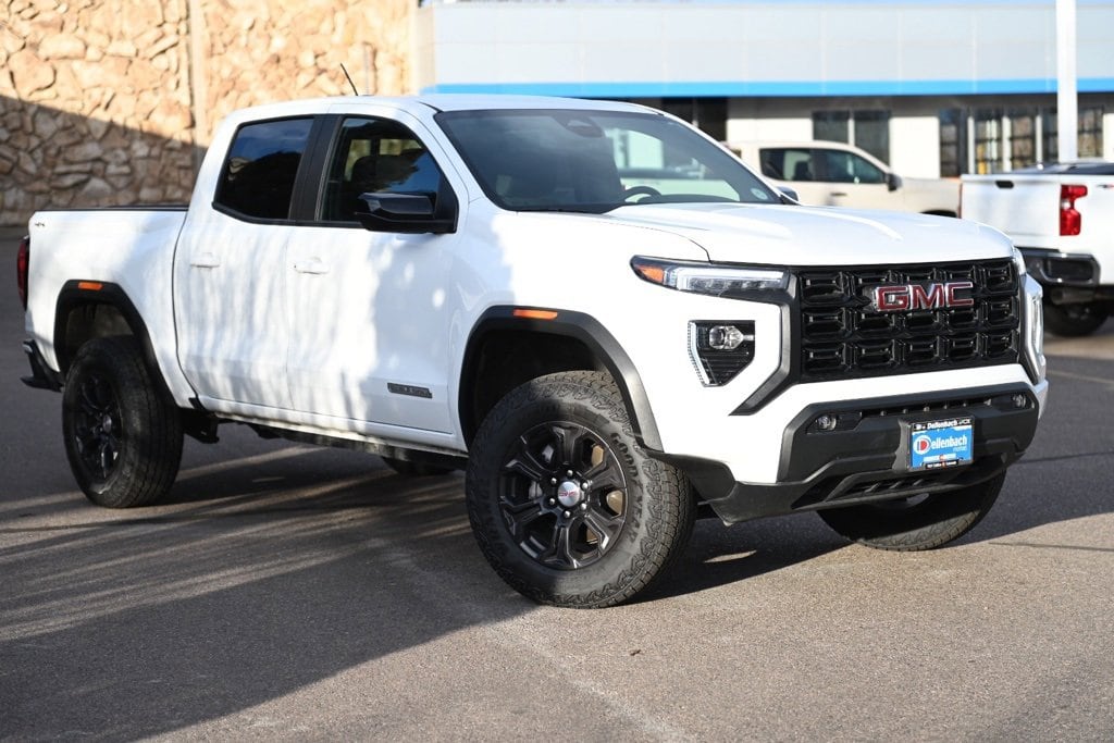 2024 GMC Canyon Elevation's photo
