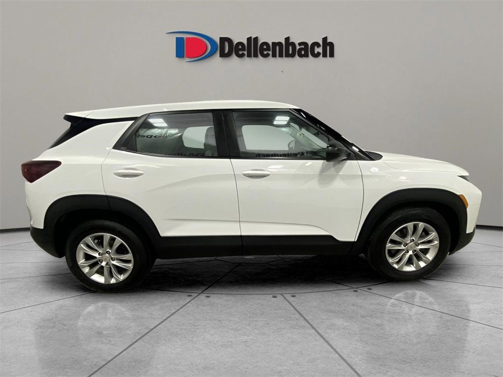 2022 Chevrolet Trailblazer LS photo 3