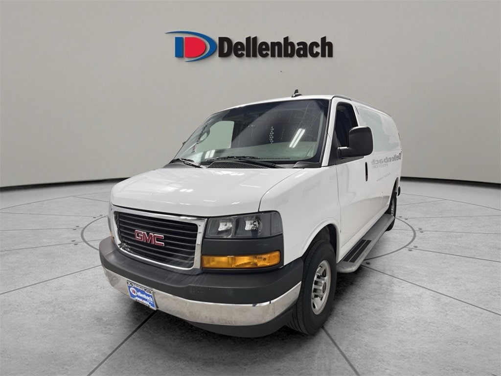 2023 GMC Savana Cargo Work Van's photo