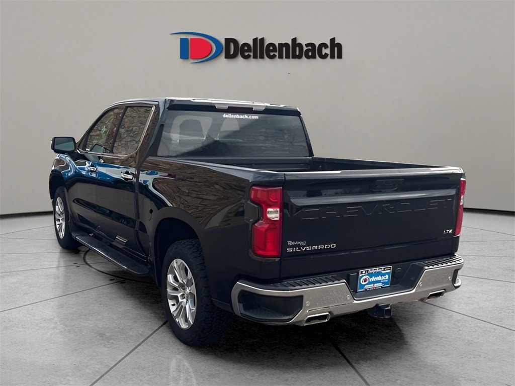 2022 Chevrolet Silverado 1500 LTZ photo 2