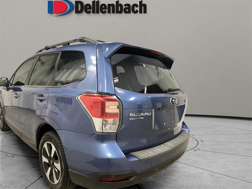 2017 Subaru Forester Limited photo 3