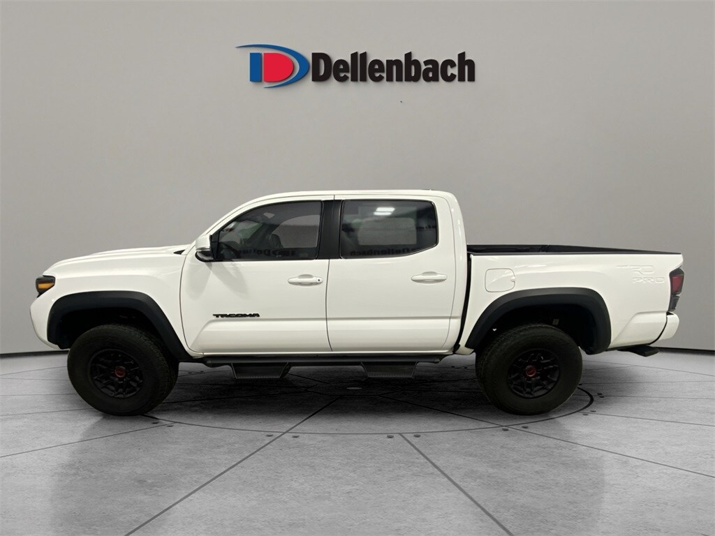 2023 Toyota Tacoma TRD Pro V6 photo 2