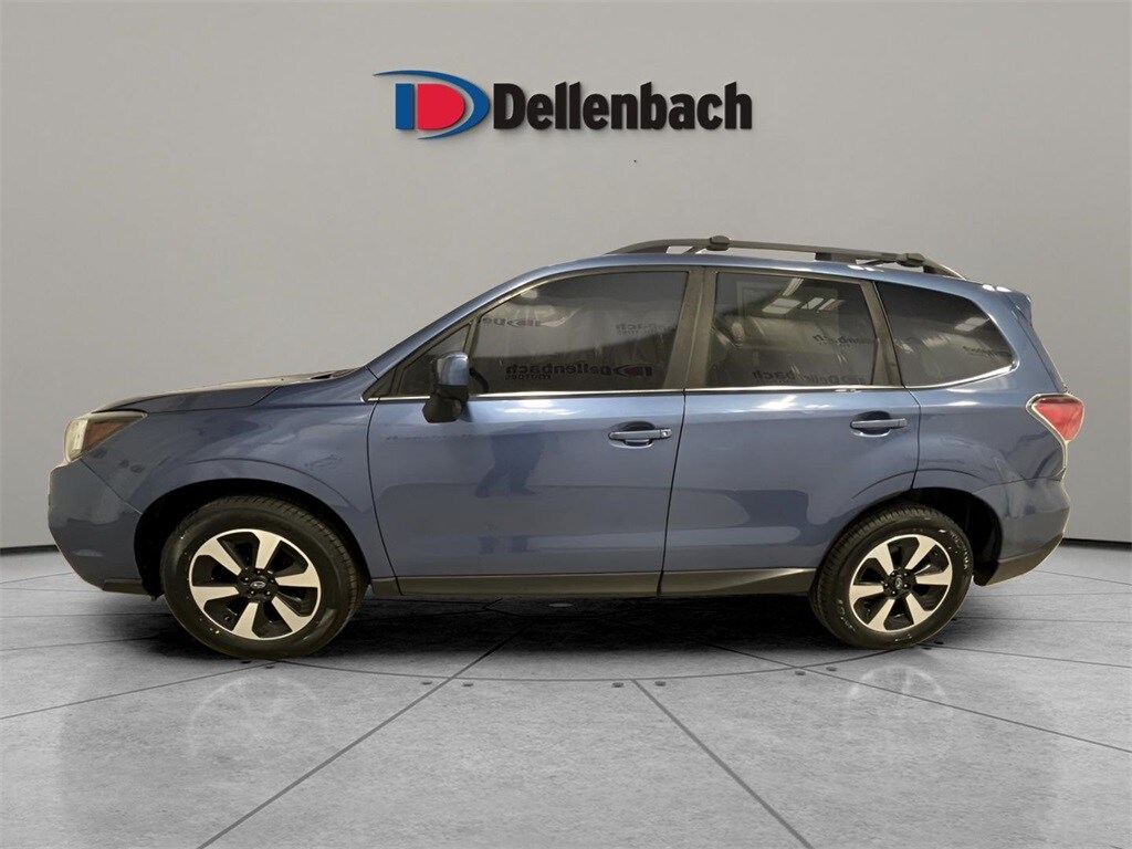 2017 Subaru Forester Limited photo 2