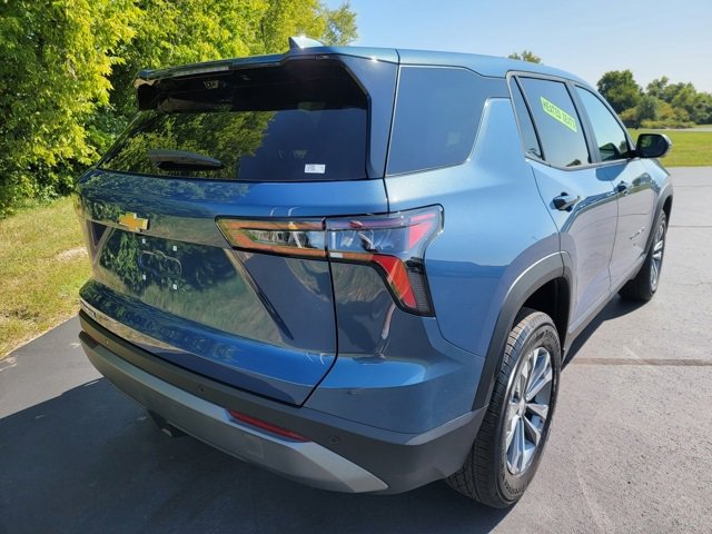 2026 Chevrolet Equinox LT photo 3