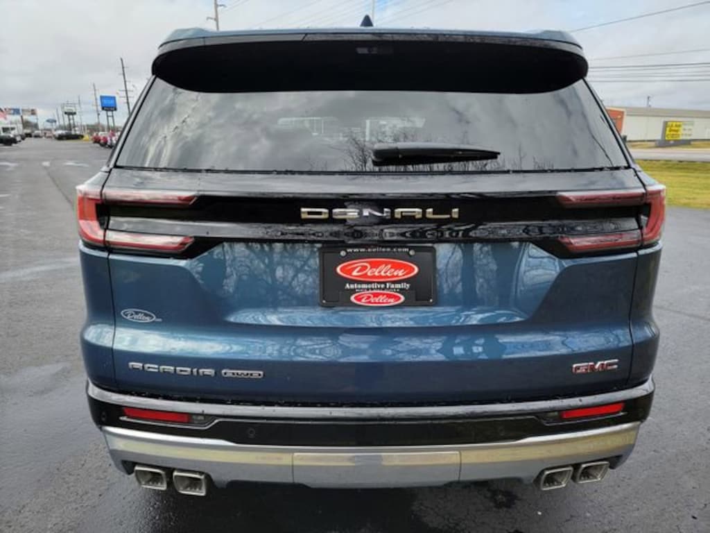 New 2026 GMC Acadia Denali SUV