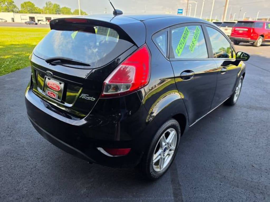 Used 2017 Ford Fiesta SE Hatchback