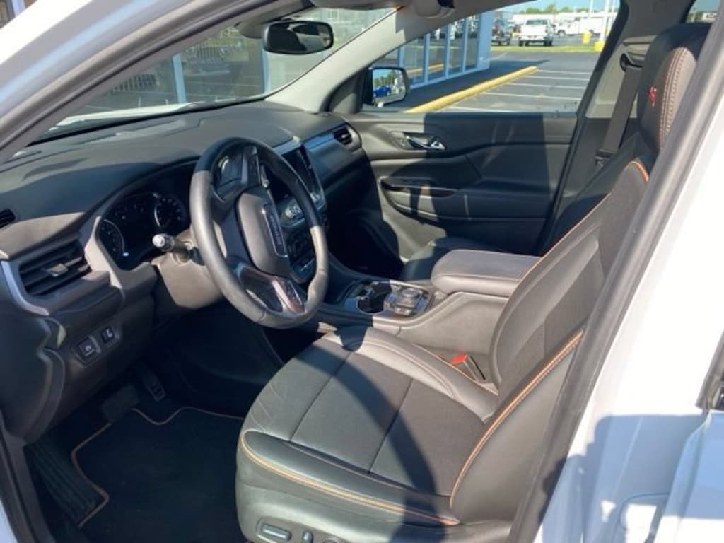 Used 2023 GMC Acadia AT4 SUV