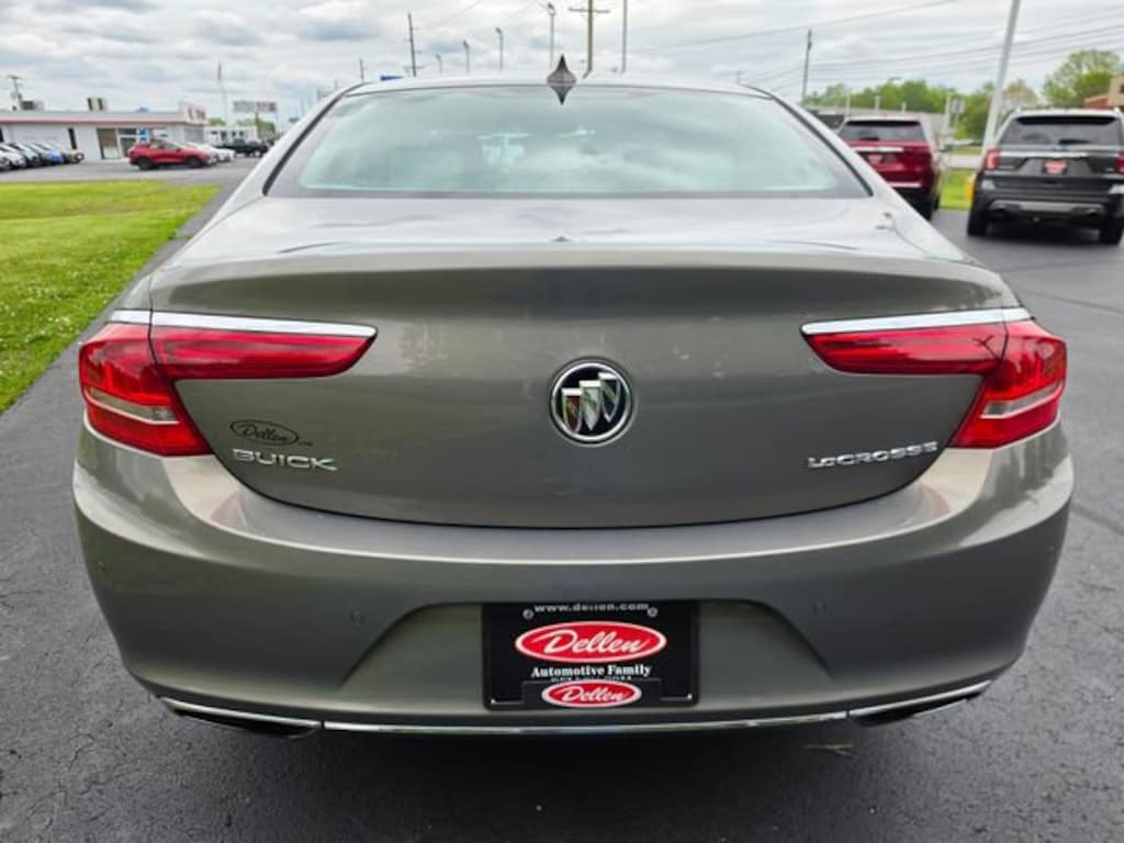Used 2017 Buick Lacrosse Essence Car