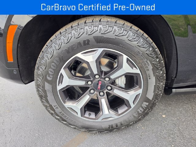 2026 GMC Yukon AT4 Ultimate - Photo 9