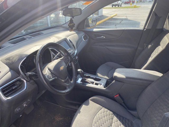 2020 Chevrolet Equinox LT photo 3