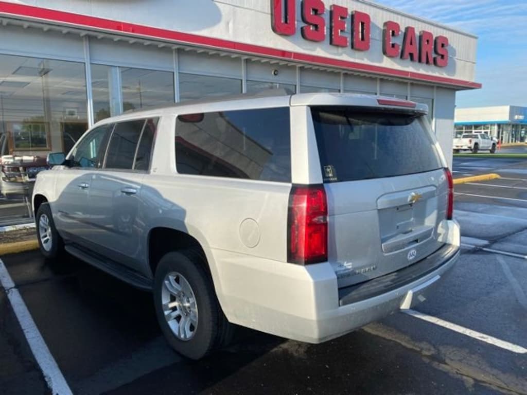 Used 2018 Chevrolet Suburban LT SUV
