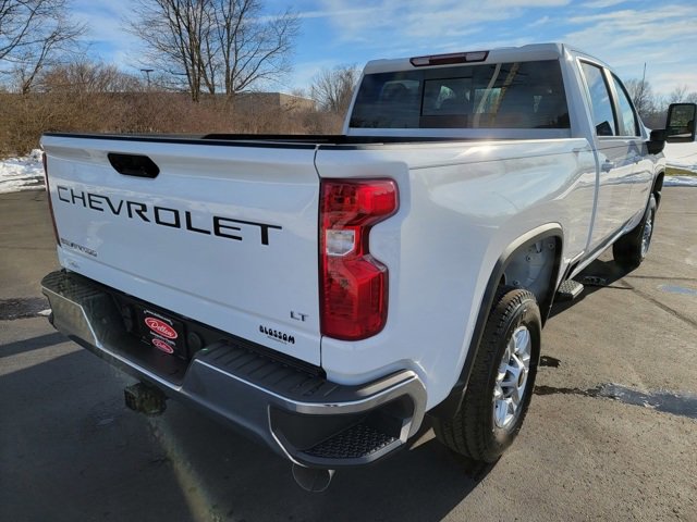 2025 Chevrolet Silverado 2500HD LT photo 3