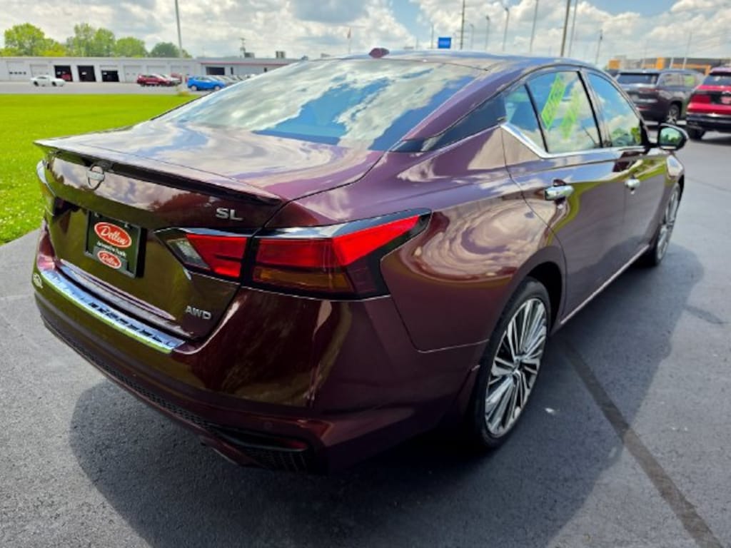 Used 2023 Nissan Altima SL Intelligent AWD Sedan