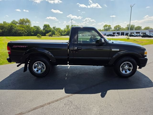 Used 2009 Ford Ranger XL with VIN 1FTYR10D49PA14652 for sale in Greenfield, IN