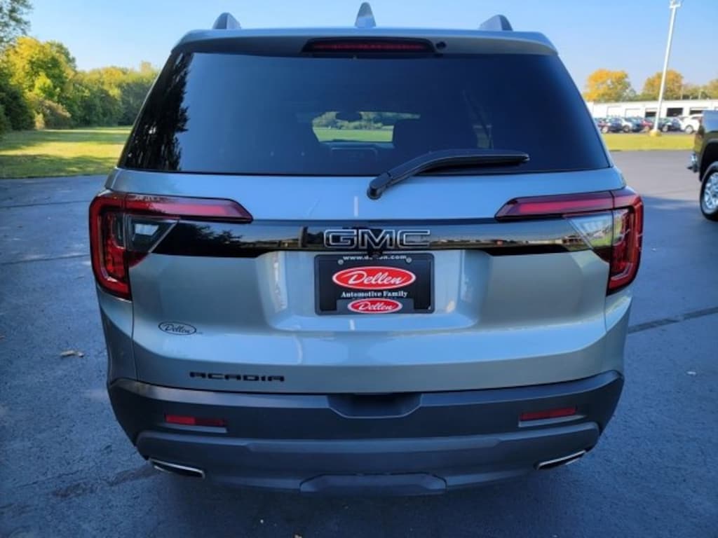 Certified 2023 GMC Acadia SLE SUV