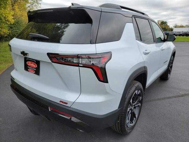 2026 Chevrolet Equinox RS photo 2